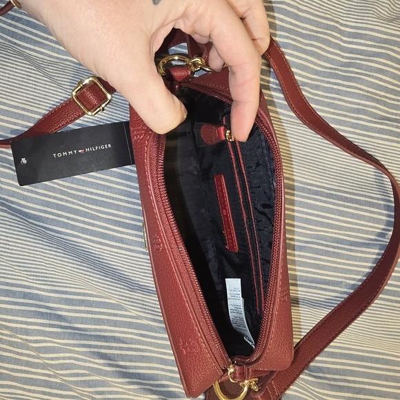 Tommy Hilfiger Red Crossbody Bag - Picture 3 of 3